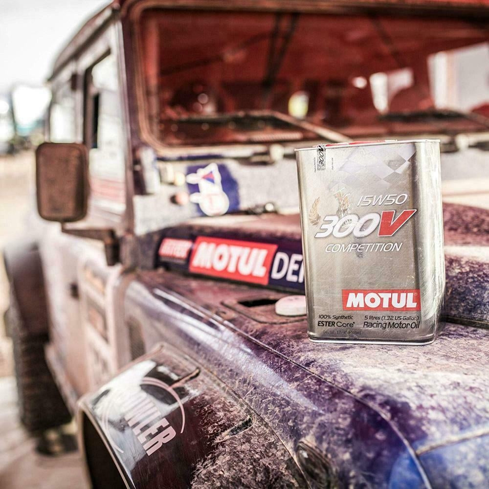 104244 - Motul 300V Competition 15w50 - Bowler