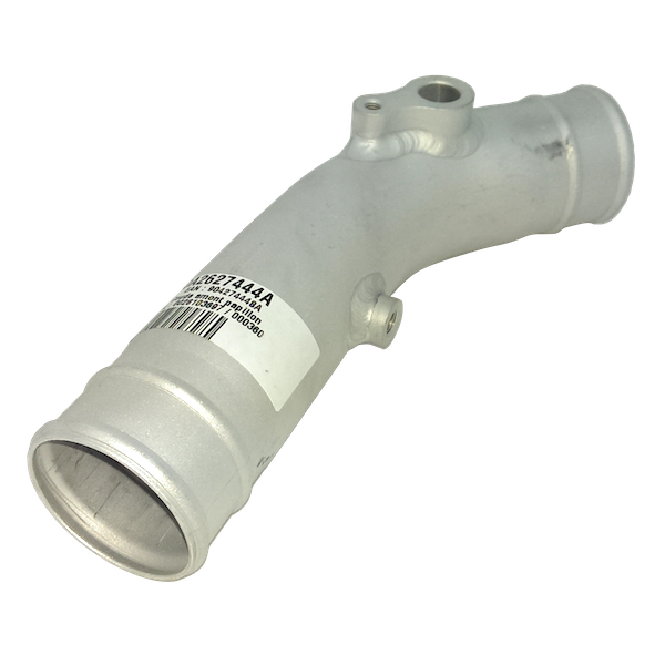 Elbow ahead of throttle body