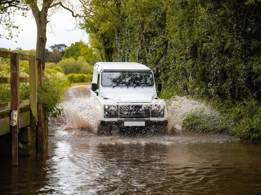 0L48-LNR - Defender