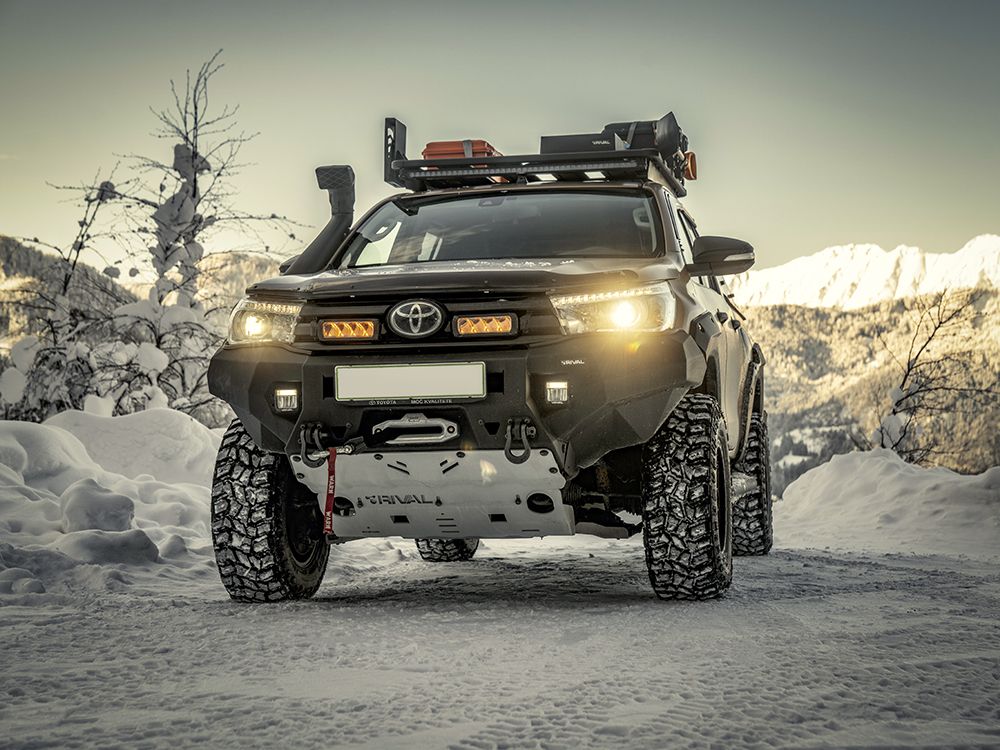 Toyota Hilux (2017-2020) Grille Kit - Race and Rally