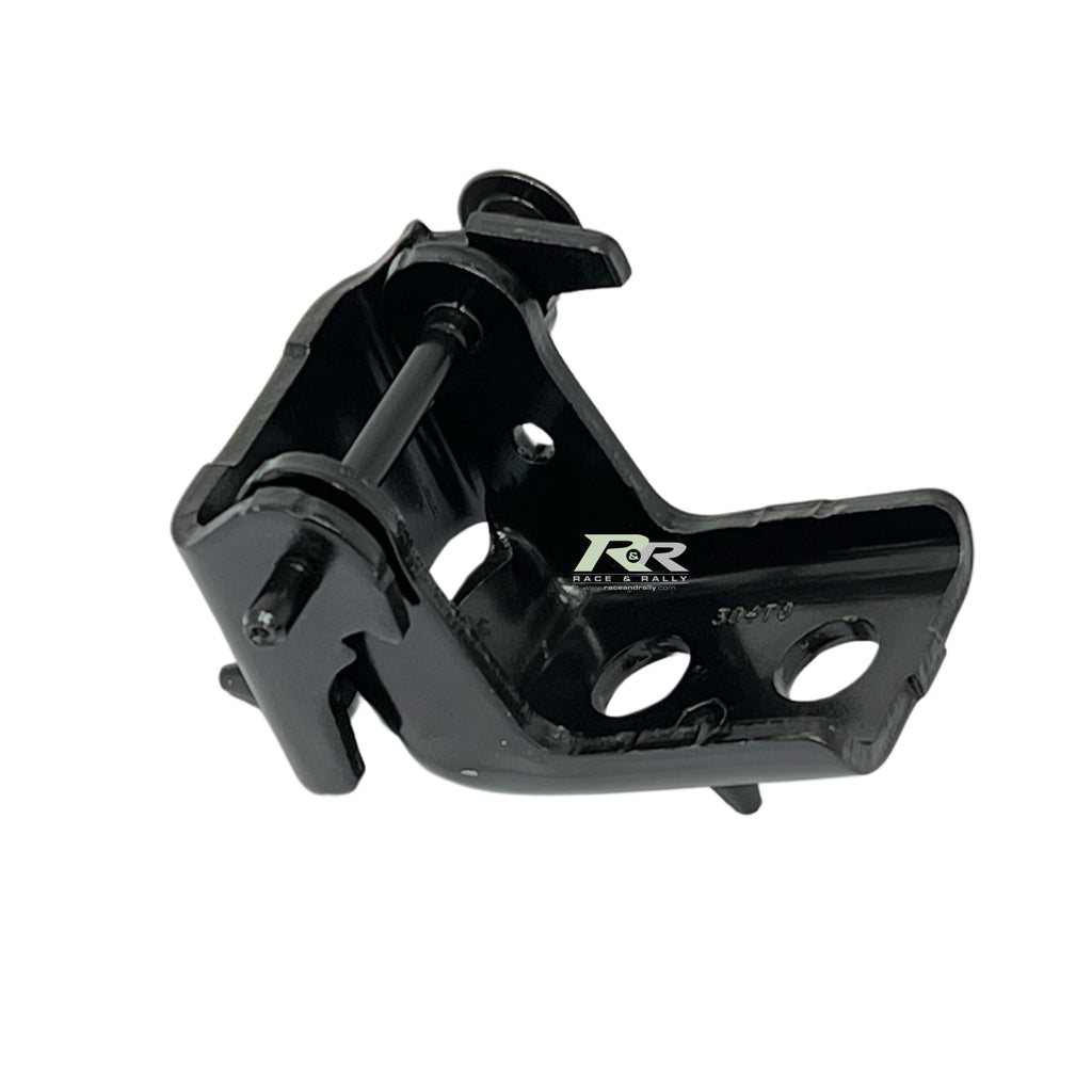 Right door lower hinge