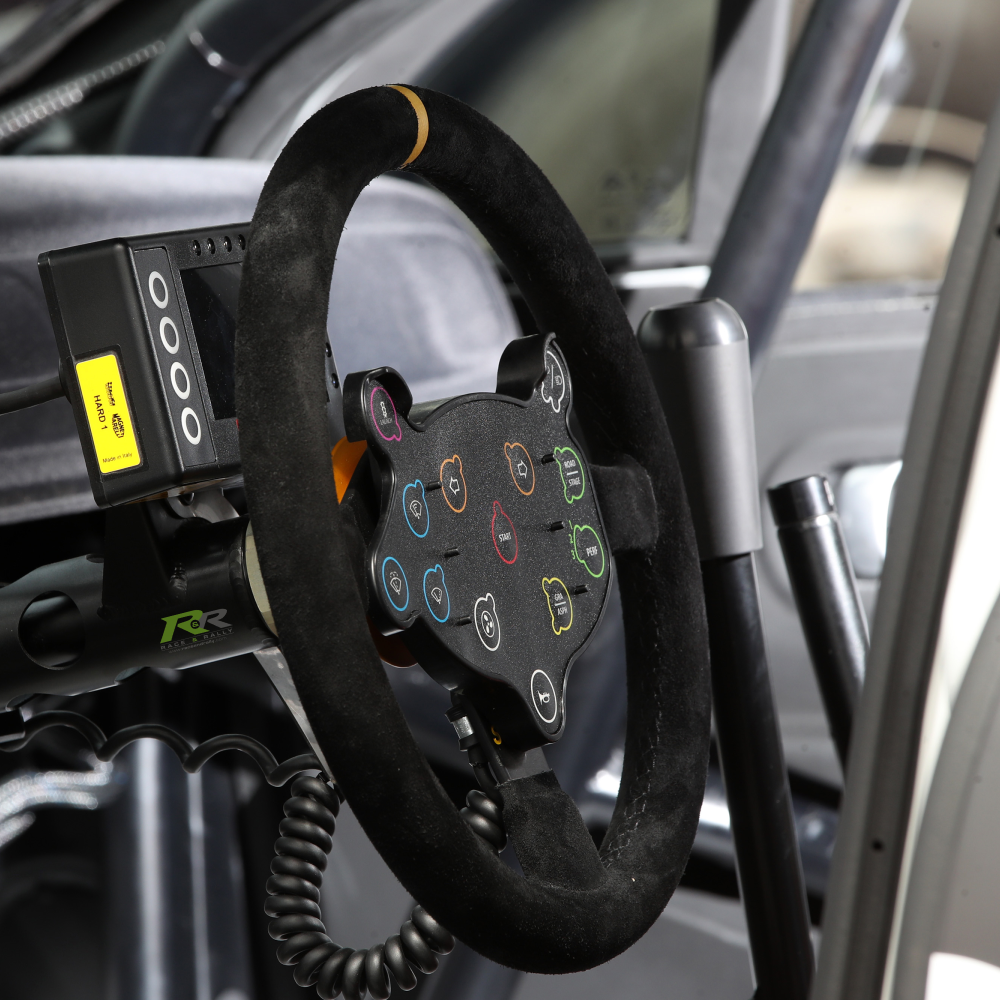 C3 R5 Steering wheel and Dash display