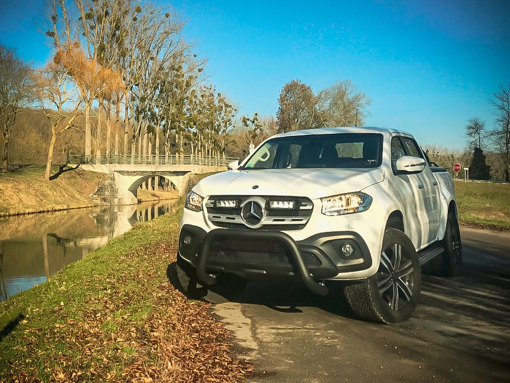 Mercedes X-Class (2017-2020) Grille Kit - Race and Rally