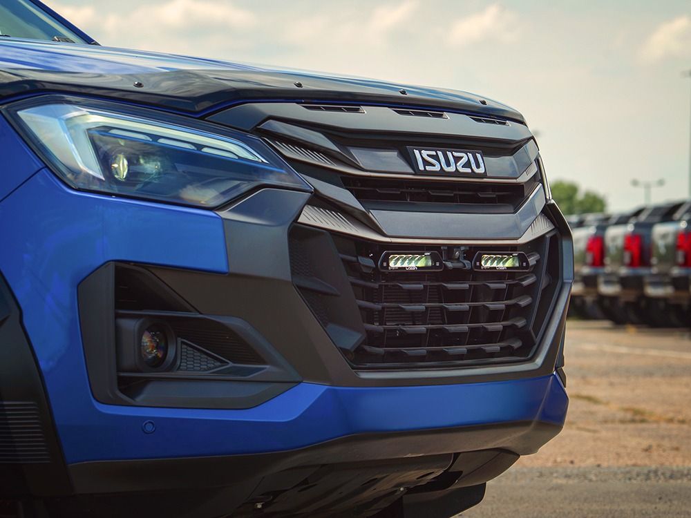 Isuzu D-Max (2026+) Grille Kit
