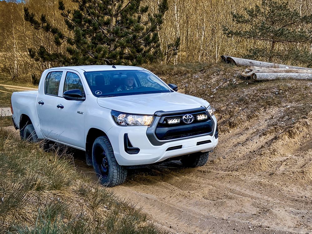 Toyota Hilux (Active, Icon and Invincible Models) (2021+) Grille Kit (for Triple-R) - Race and Rally